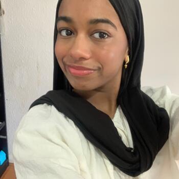 Babysitter in London: Zahra