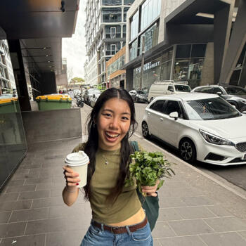 Babysitter in Melbourne: Teerisara