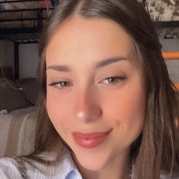 Canguro en Alicante: Ainhoa