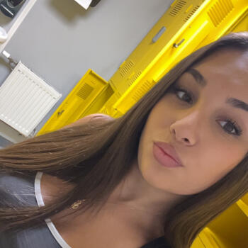 Babysitter in Laiz: Loona