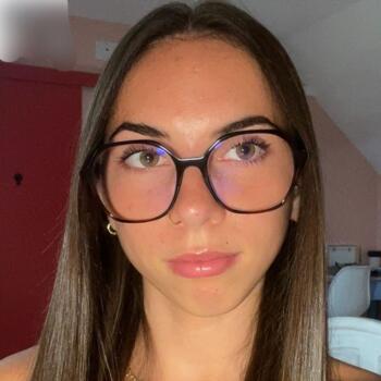 Babysitter in Angers: Abygaëlle