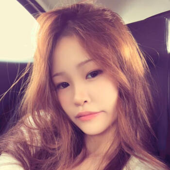 Babysitter in Singapore Island: Voon