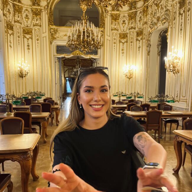 Babysitter in Budapest: Jana