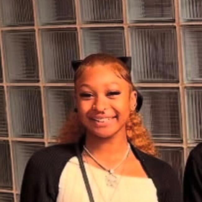 Babysitter in Dallas: Kamour