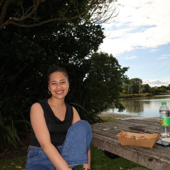 Babysitter in Auckland: Corrinne