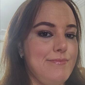 Babysitter in Sint-Agatha-Berchem: Nadia