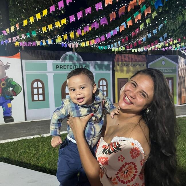 Babysitter in Cork: Monique