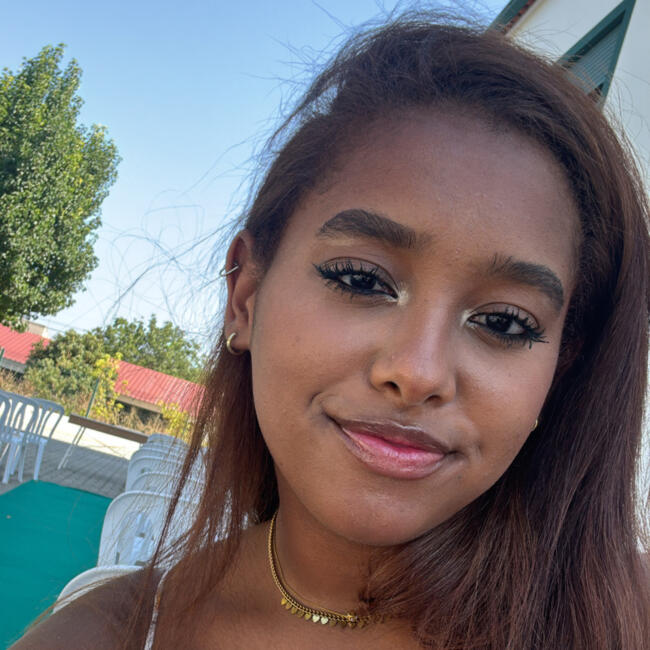 Babysitter in Alcanena: Lara