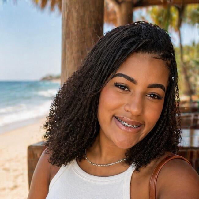 Babysitter in São Gonçalo (São Gonçalo): Flavia