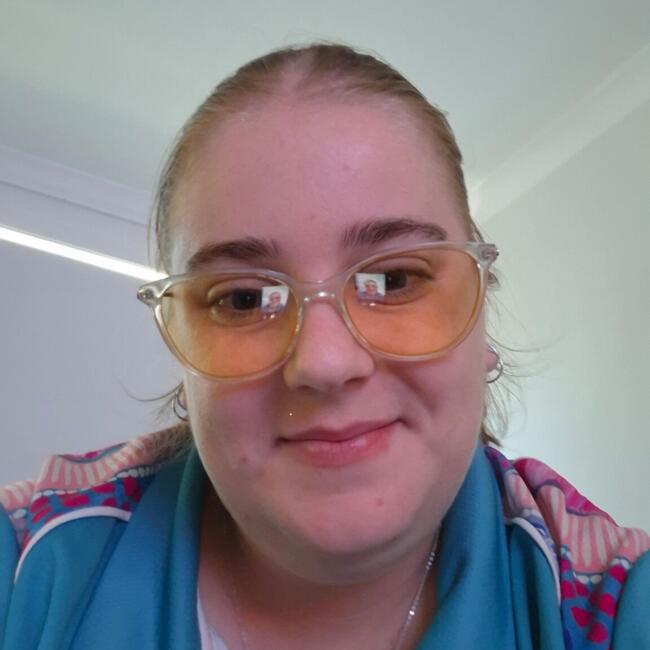 Babysitter in Dubbo: Katie