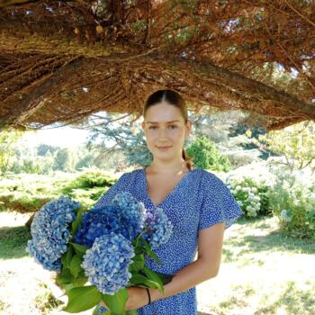 Babysitter in Villenave-d'Ornon: Emma