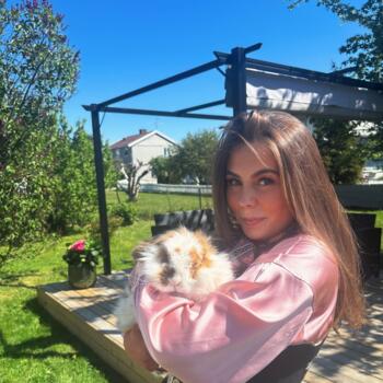 Barnevakt i Hallingby: Rikke