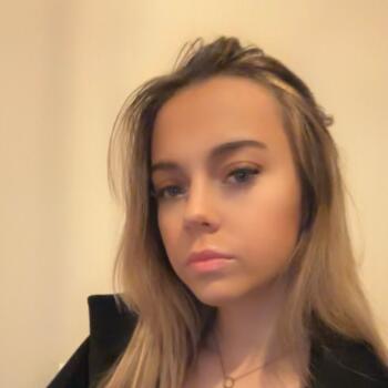 Babysitter in Morainville-Jouveaux: Lola