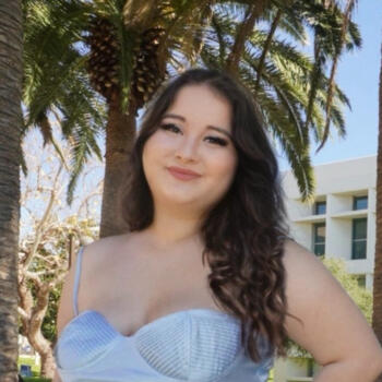 Babysitter in Los Angeles: Victoria