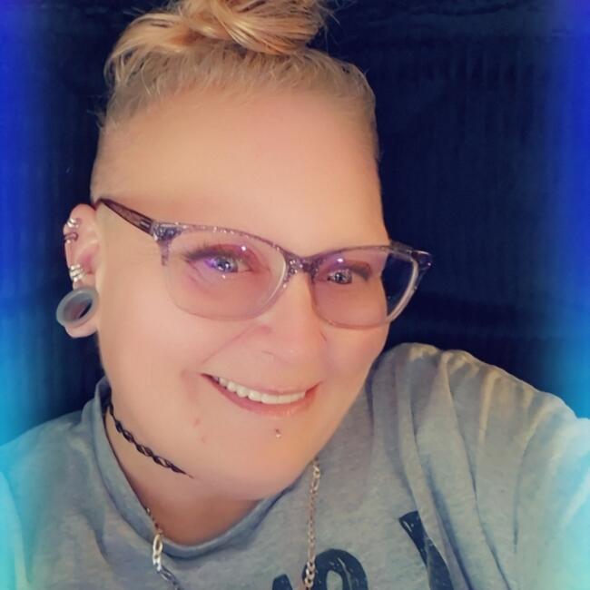 Babysitter in Aurora: Jen