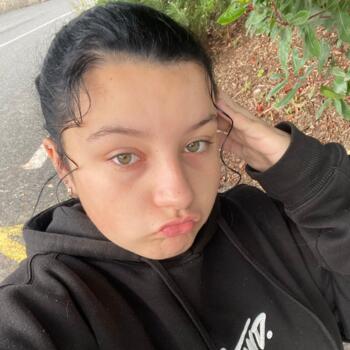 Babysitter in Seillans: Tia