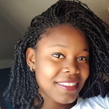 Babysitter Cascais: Paula