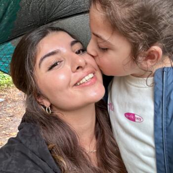 Babysitter in Ghent: Melek Sultan