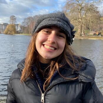 Babysitter em Cascais: Mariana