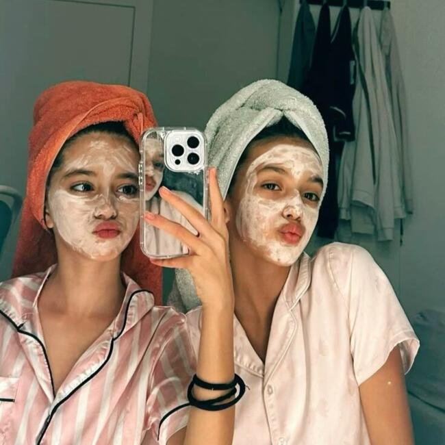 Babysitter in Massy: Meryem et Manon