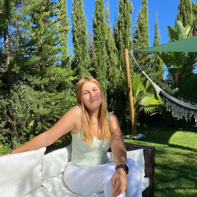 Babysitter στην περιοχή Σετούμπαλ: Joana