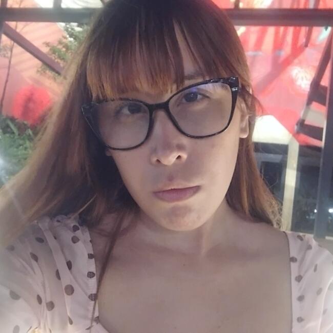Babysitter in Senador Canedo: Maria laura