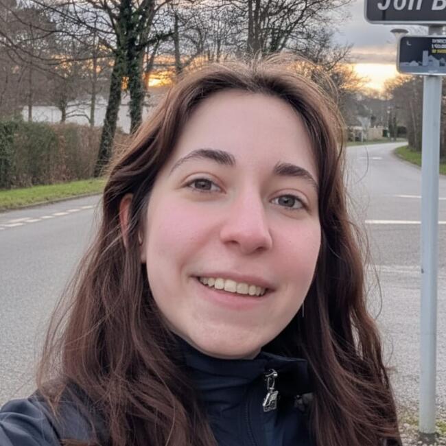 Babysitter in Saint-Aubin-de-Médoc: Lucette