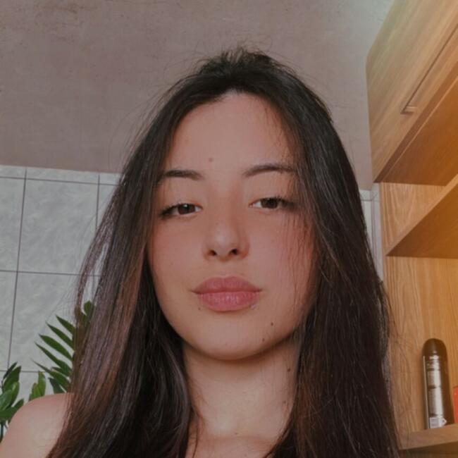 Babá em Feliz: Heloa