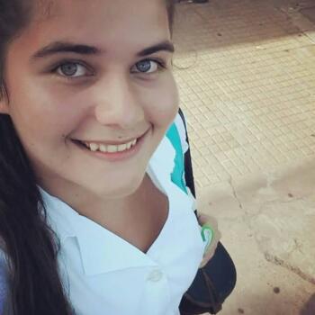 Babysitter in Salto: Paola