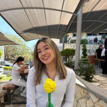 Niñera Tampico: Hannia