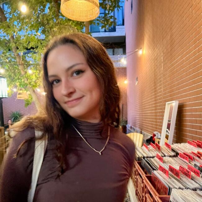 Baby-sitter in Kingston: Jennalyn