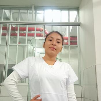 Babysitter in Huancayo: Maria Fernanda