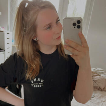 Babysitter in Berlin: Laura