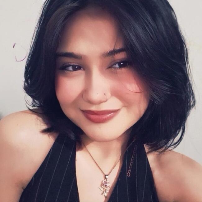 Babysitter in Saquarema: Camille