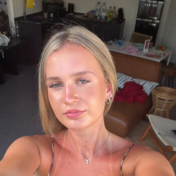 Babysitter in Canterbury: Freya