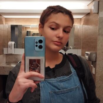 Babysitter in Guaratinguetá: Malu Carvalho