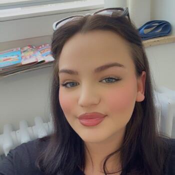 Babysitter in Kuchen: Laura