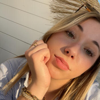 Babysitter in Guérande: Emma