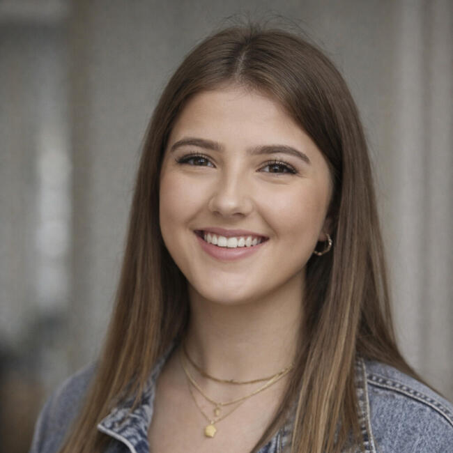 Babysitter in Bonnevaux (Auvergne-Rhône-Alpes): Lilie