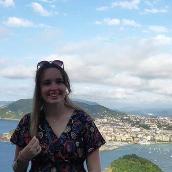 Baby-sitter in Lorient: Alice