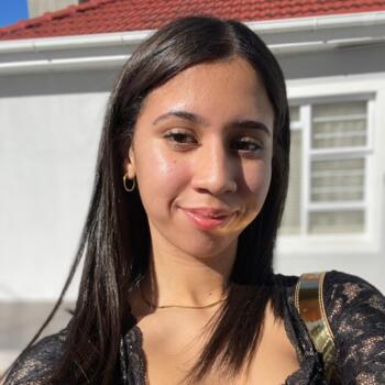 Babysitter in Cape Town: Zahra Isaacs 
