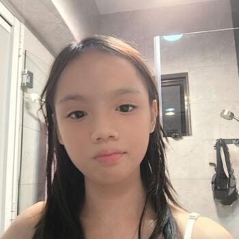 Babysitter in Singapore Island: Hazel