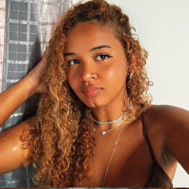 Babysitter in São Mateus: Mariana