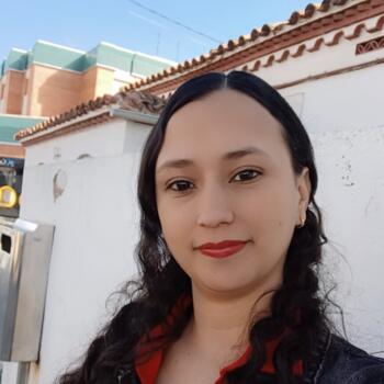Nanny in Tarragona: Jhoana