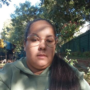 Babysitter Brasília: Maria