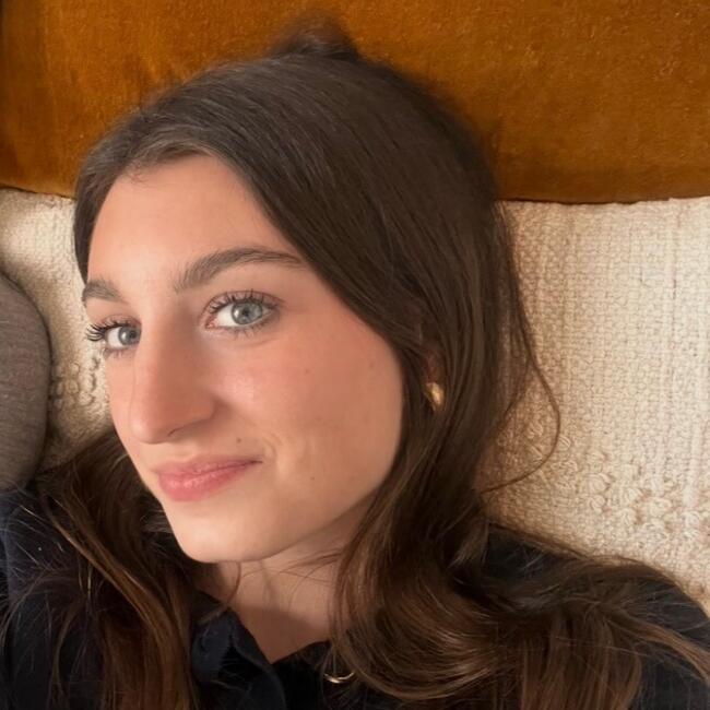 Babysitter in Toulouse: Maeva