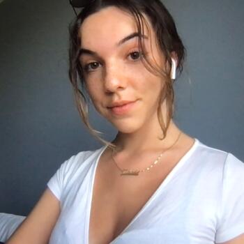 Babysitter in Markham: Mikaela