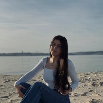 Babysitter em Alhos Vedros: Lara