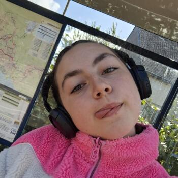 Babysitter in Brest: Jeanne