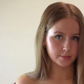 Babysitter Melbourne: Abbey rose